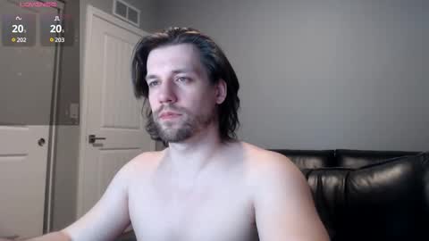 Snapshot of robknocks chatting on January 2, 11:20 am Rob Knocks online show from January 2, 11:20 am