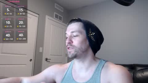 Snapshot of robknocks chatting on January 11, 12:44 am Rob Knocks online show from January 11, 12:44 am