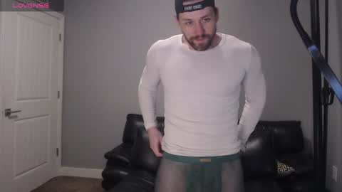 Snapshot of robknocks chatting on September 15, 1:55 pm Rob Knocks online show from September 15, 1:55 pm