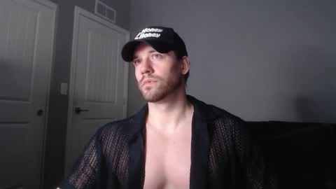 Snapshot of robknocks chatting on February 25, 12:31 am Rob Knocks online show from February 25, 12:31 am