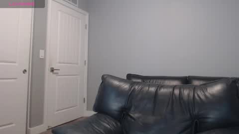 Snapshot of robknocks chatting on March 12, 10:49 pm Rob Knocks online show from March 12, 10:49 pm