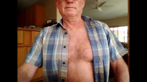 Snapshot of robo0000 chatting on September 9, 4:28 pm robo0000 online show from September 9, 4:28 pm