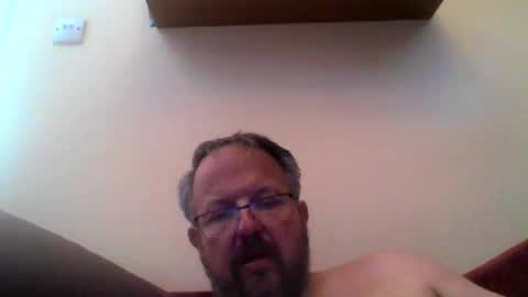 Snapshot of robxx32 chatting on May 26, 2:13 pm robxx32 online show from May 26, 2:13 pm
