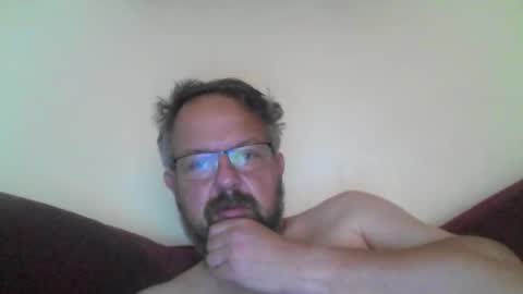 Snapshot of robxx32 chatting on May 28, 7:38 am robxx32 online show from May 28, 7:38 am