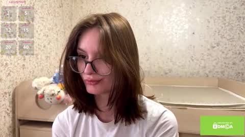 robynsentinella online show from March 17, 2:16 am