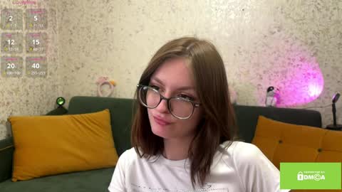 robynsentinella online show from April 2, 3:04 am