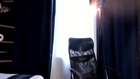 rocco_santos online show from October 19, 8:42 pm