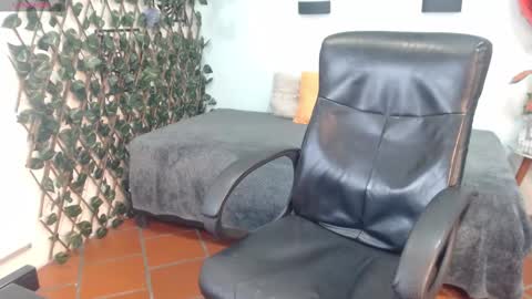 Roccoallegeri online show from March 5, 11:50 am