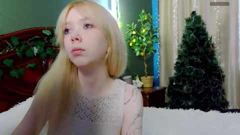 rochelle_dolly online show from February 18, 12:56 pm