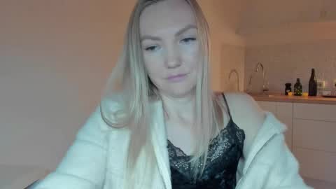 Snapshot of rock__baby chatting on May 1, 10:58 pm rock__baby online show from May 1, 10:58 pm