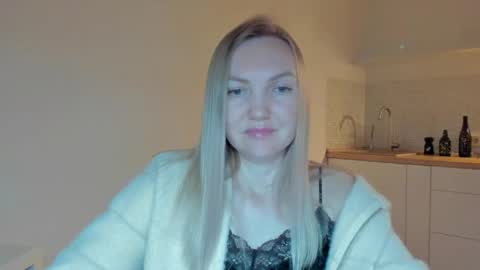 Snapshot of rock__baby chatting on June 8, 1:28 am rock__baby online show from June 8, 1:28 am