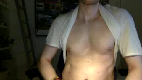 Snapshot of rocketviper chatting on June 24, 12:53 am RocketViper online show from June 24, 12:53 am