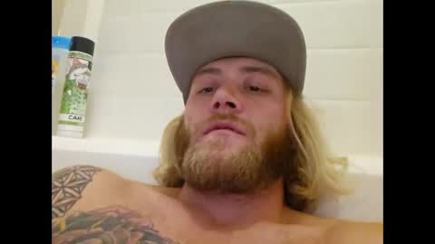 Snapshot of rockhardsurfers chatting on January 28, 3:04 am rockhardsurfers online show from January 28, 3:04 am