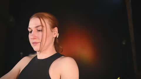 Snapshot of rocknrose chatting on February 24, 11:52 pm RocknRose online show from February 24, 11:52 pm