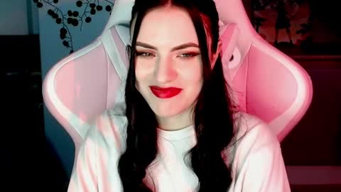 Sophie  online show from December 12, 2:22 pm