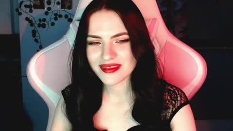 Sophie  online show from December 15, 1:32 pm