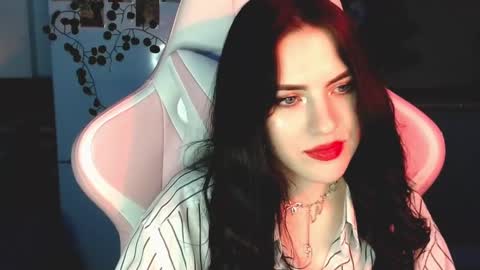 Sophie  online show from December 20, 4:36 pm