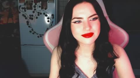 Sophie  online show from December 31, 4:35 pm