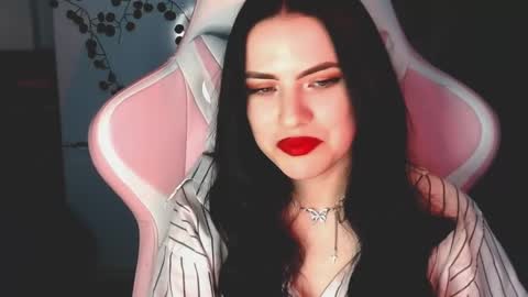 Sophie  online show from January 3, 4:37 pm