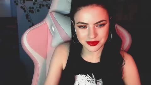 Sophie  online show from January 4, 10:38 am