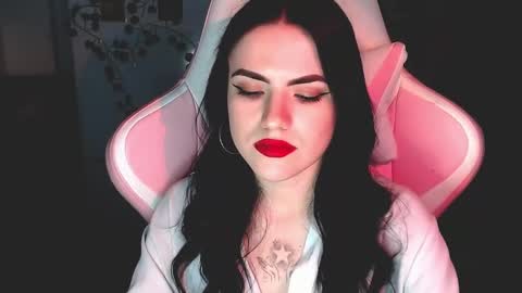 Sophie  online show from February 6, 4:47 pm