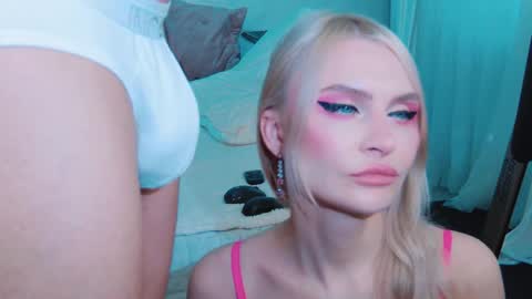 Lina and Den online show from February 5, 7:13 am