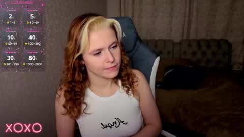 Snapshot of rocky_foxy chatting on October 23, 10:52 pm Rockel online show from October 23, 10:52 pm