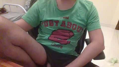 Snapshot of rockysam090 chatting on June 8, 10:21 pm rockysam090 online show from June 8, 10:21 pm
