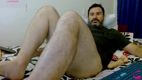 Snapshot of rodher81 chatting on June 6, 12:27 am Rod online show from June 6, 12:27 am