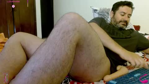 Snapshot of rodher81 chatting on June 9, 11:27 pm Rod online show from June 9, 11:27 pm