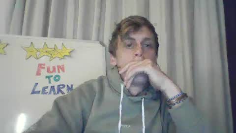 Snapshot of rodofra chatting on June 17, 9:49 pm rodofra online show from June 17, 9:49 pm