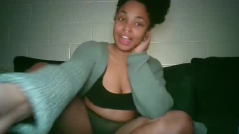 Roes Jam  Roe  online show from February 7, 3:23 am