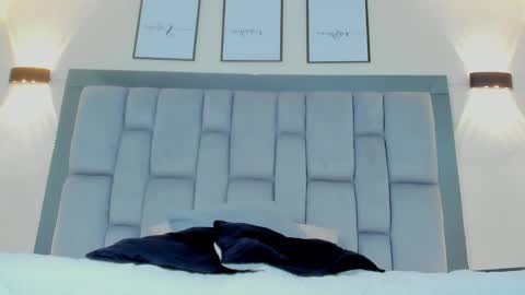 Snapshot of roger_wesley__ chatting on January 26, 4:51 am Roger Wesley online show from January 26, 4:51 am