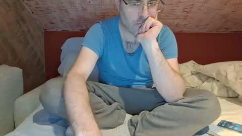 Snapshot of rogersand88 chatting on June 12, 9:57 pm rogersand88 online show from June 12, 9:57 pm