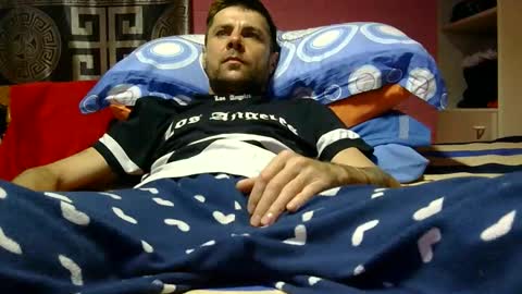 Banderas online show from March 15, 9:43 pm