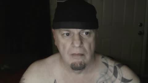 Snapshot of roinaz chatting on December 11, 8:47 am roinaz online show from December 11, 8:47 am