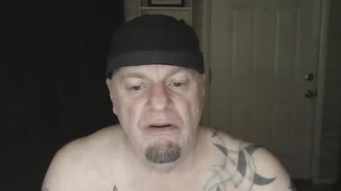 Snapshot of roinaz chatting on December 18, 3:47 am roinaz online show from December 18, 3:47 am