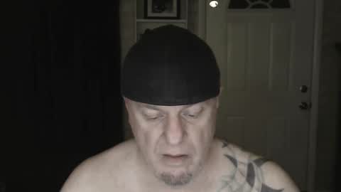 Snapshot of roinaz chatting on December 29, 4:48 am roinaz online show from December 29, 4:48 am