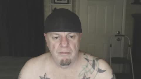 Snapshot of roinaz chatting on January 22, 4:02 am roinaz online show from January 22, 4:02 am