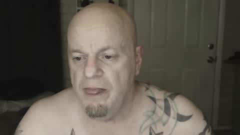 Snapshot of roinaz chatting on March 3, 1:53 am roinaz online show from March 3, 1:53 am