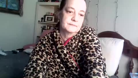 Snapshot of roisierios chatting on February 14, 11:01 pm Rosie Rios online show from February 14, 11:01 pm