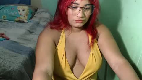 Snapshot of rokyhilary chatting on February 2, 12:51 am jesabel online show from February 2, 12:51 am