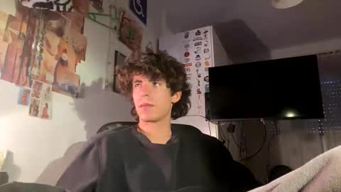 Snapshot of rokyyyyyyyy363545 chatting on February 7, 2:43 pm rokyyyyyyyy363545 online show from February 7, 2:43 pm