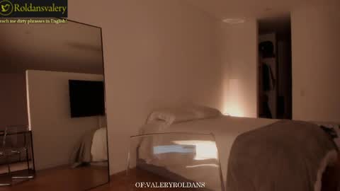 Snapshot of roldansvalery chatting on May 5, 2:41 am Valery Roldans online show from May 5, 2:41 am