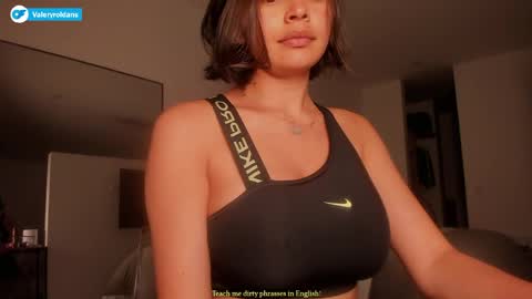 Snapshot of roldansvalery chatting on May 14, 2:07 am Valery Roldans online show from May 14, 2:07 am