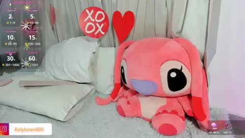 Snapshot of rolyloren chatting on February 27, 9:04 pm Marcela online show from February 27, 9:04 pm