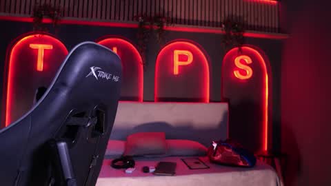 Snapshot of roma_hells chatting on September 8, 6:40 pm roma_hells online show from September 8, 6:40 pm