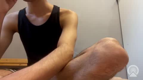 Snapshot of roma_shyguy_ chatting on June 8, 2:12 am roma_shyguy_ online show from June 8, 2:12 am