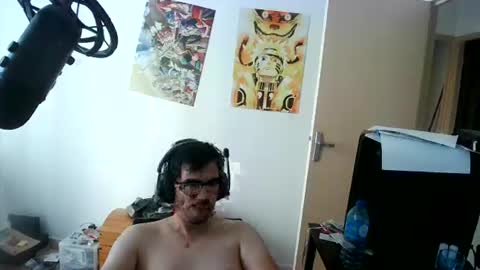 Snapshot of romainb72 chatting on June 25, 7:24 am romainb72 online show from June 25, 7:24 am