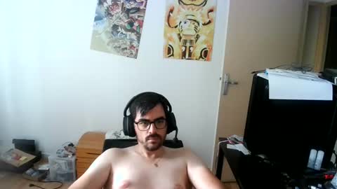 Snapshot of romainb72 chatting on July 11, 9:56 am romainb72 online show from July 11, 9:56 am